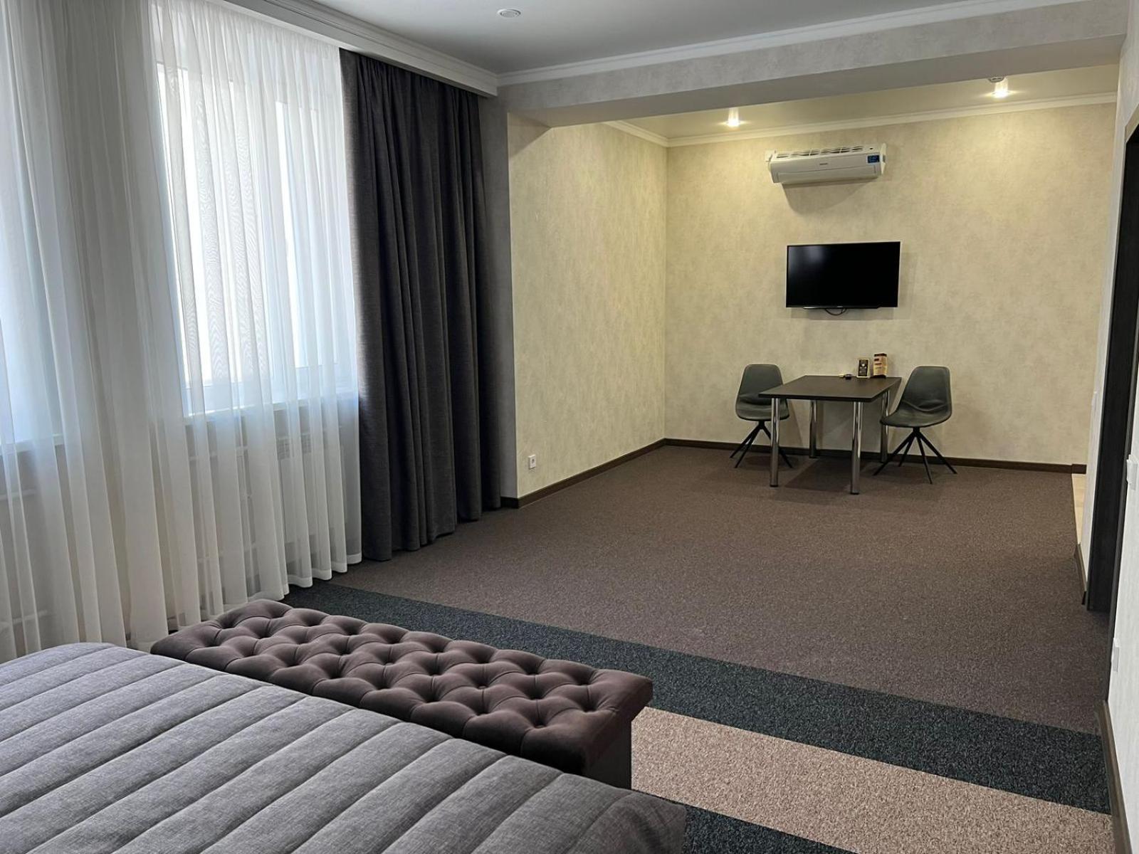 Meridian كاراغاندي المظهر الخارجي الصورة