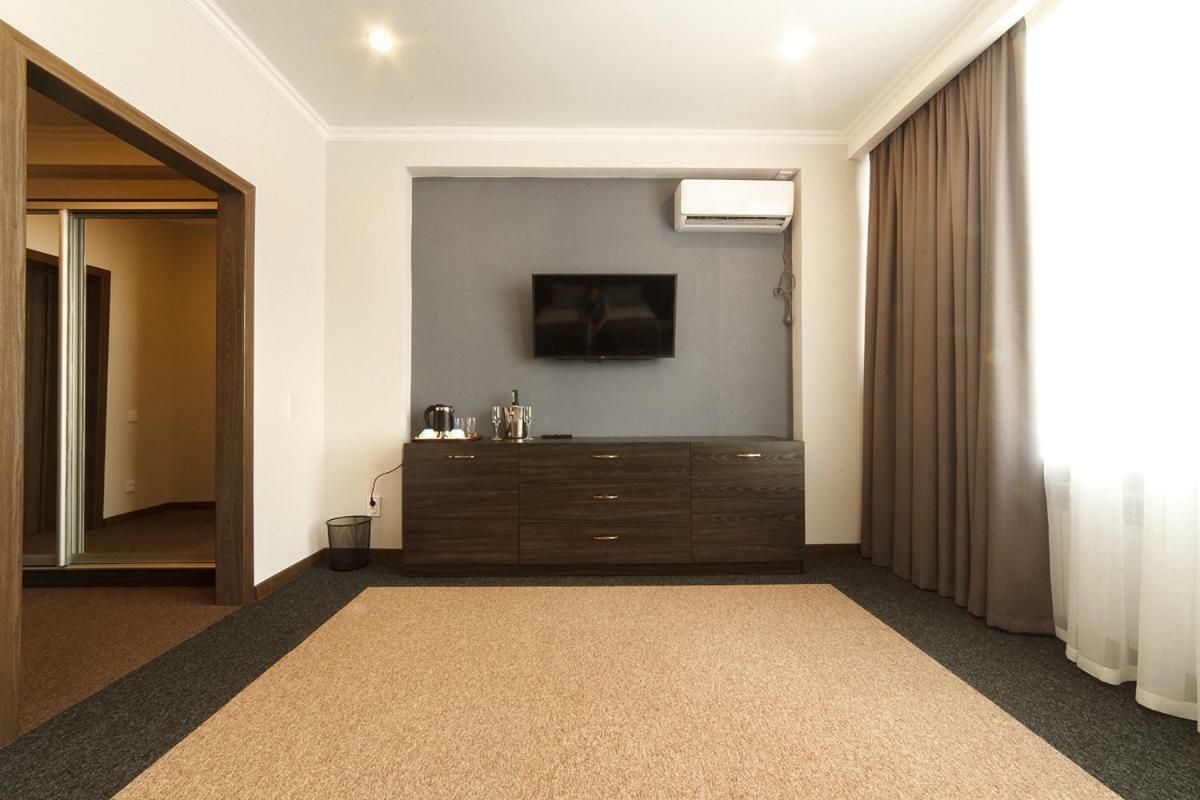 Meridian كاراغاندي المظهر الخارجي الصورة