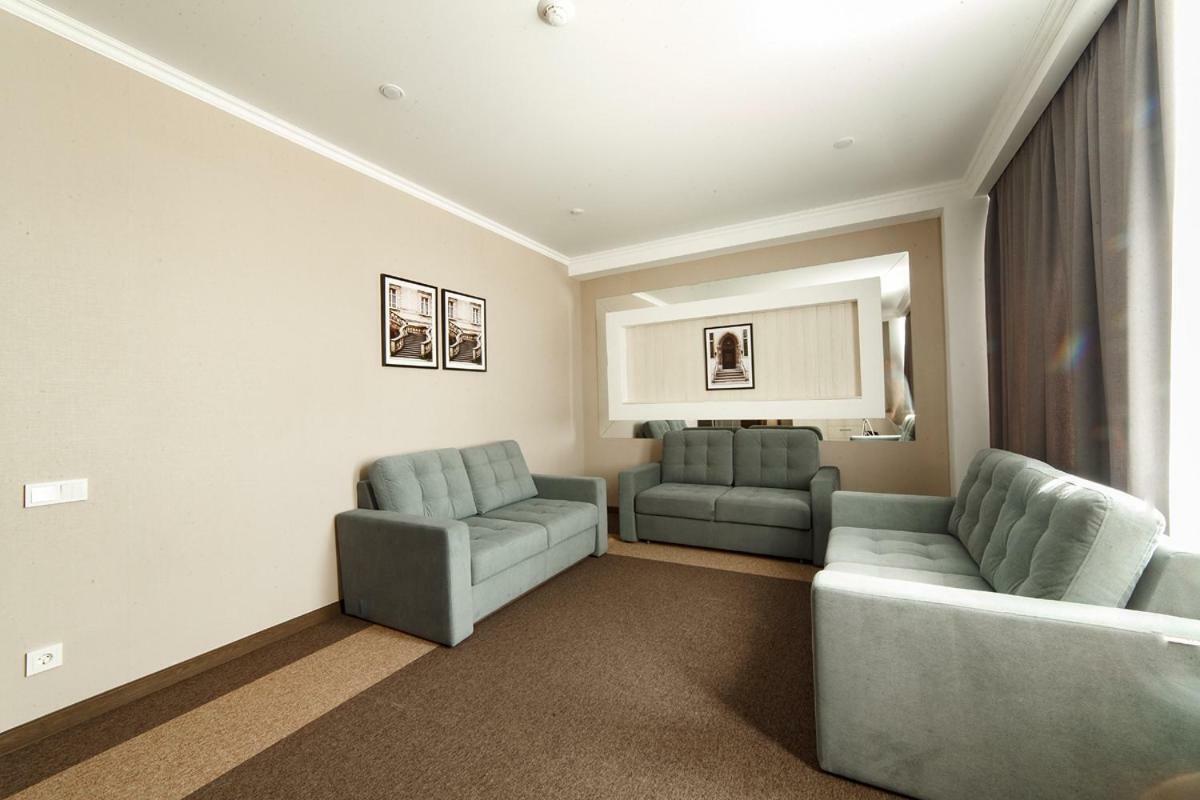Meridian كاراغاندي المظهر الخارجي الصورة